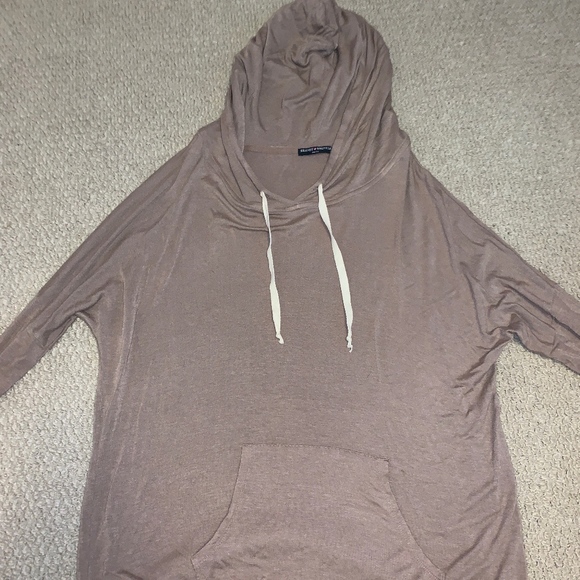 Brandy Melville hoodie - Picture 1 of 2
